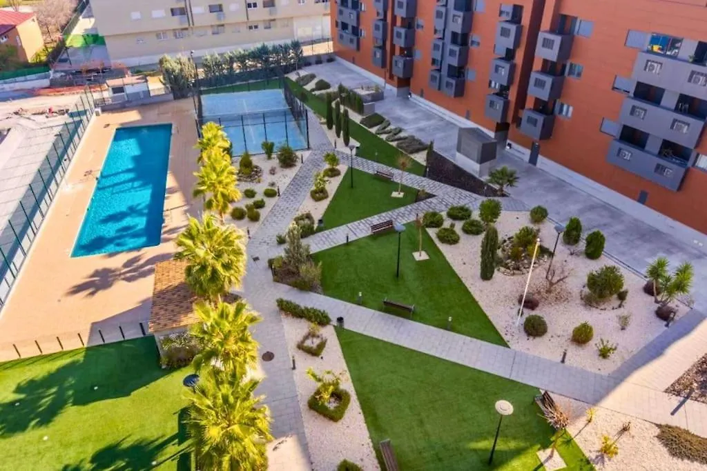 Home4U Apartamento Con Cochera contacts