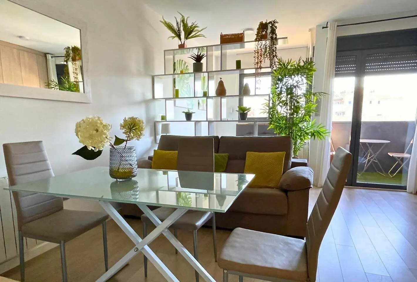 Home4U Apartamento Con Cochera Espagne