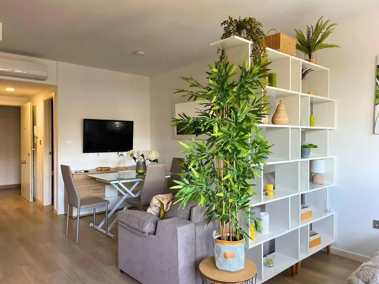 Home4U Apartamento Con Cochera Apartment Granada
