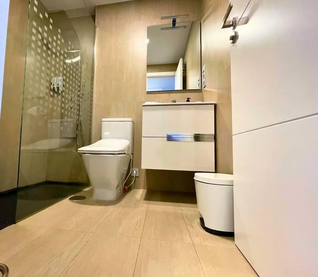 Home4U Apartamento Con Cochera Granada 0*,