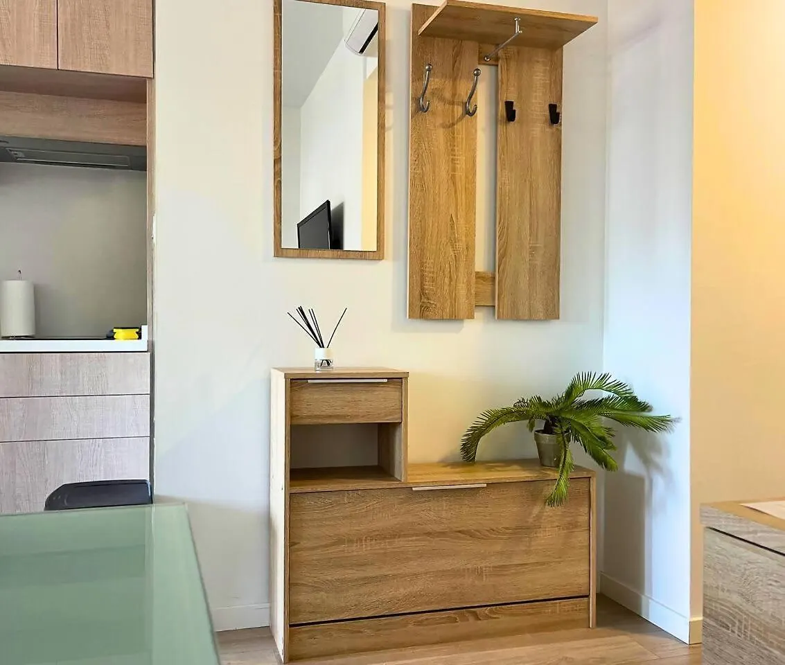Home4U Apartamento Con Cochera