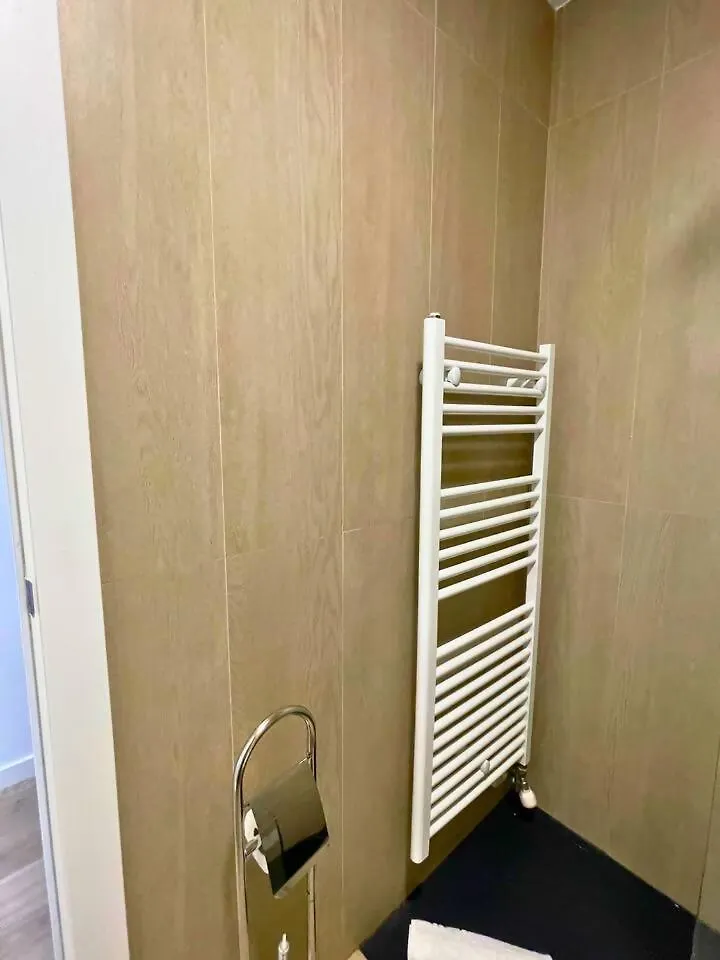 Home4U Apartamento Con Cochera 0*, Granada