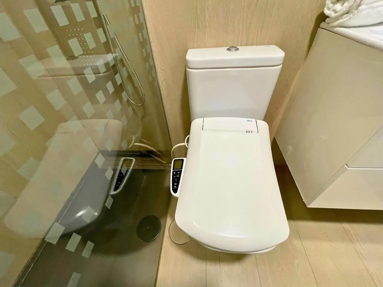 Home4U Apartamento Con Cochera Apartment