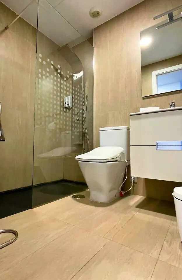Home4U Apartamento Con Cochera